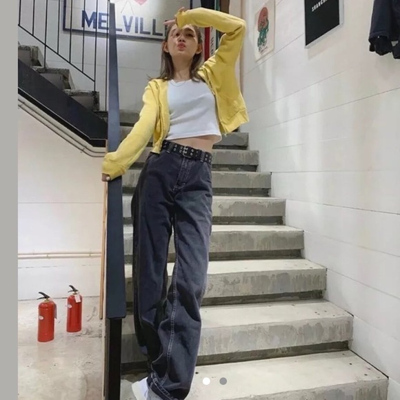 Brandy Melville Feanne jeans - Picture 1 of 6